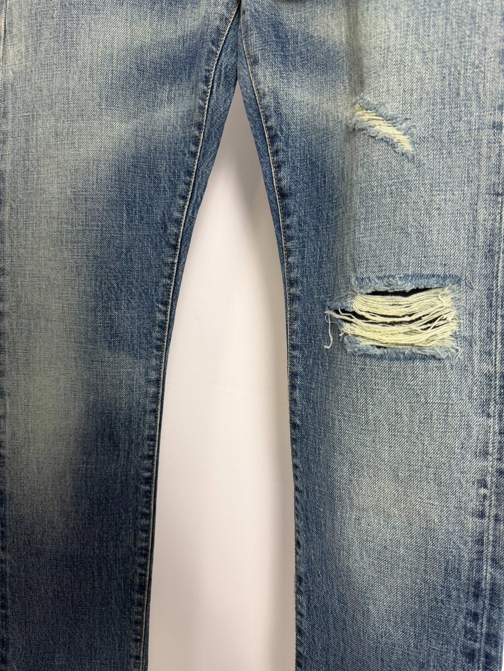 Saint Laurent Paris SLP 16FW Destroyed Knee Cutout Ombre Men's Blue Jeans