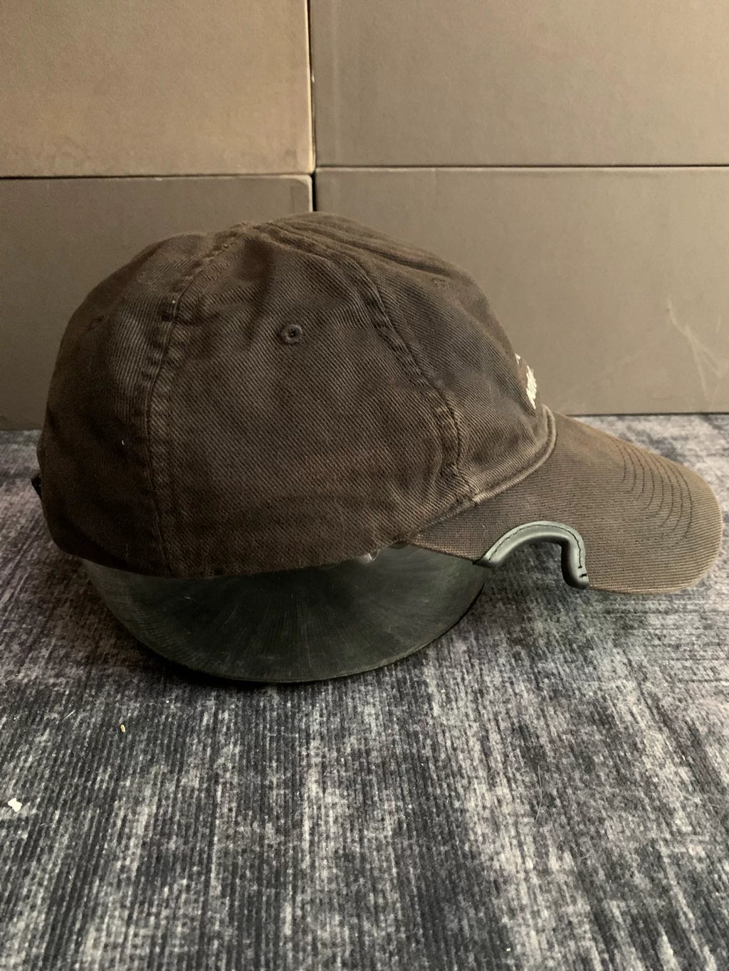 Balenciaga 22SS 3b Icon Distressed Logo Hat