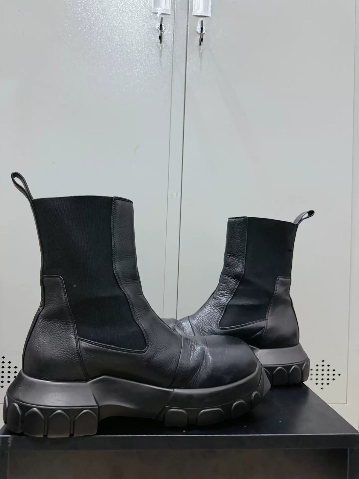 Rick Owens Beatle Mega Tractor Octopus Sole Chelsea Boots