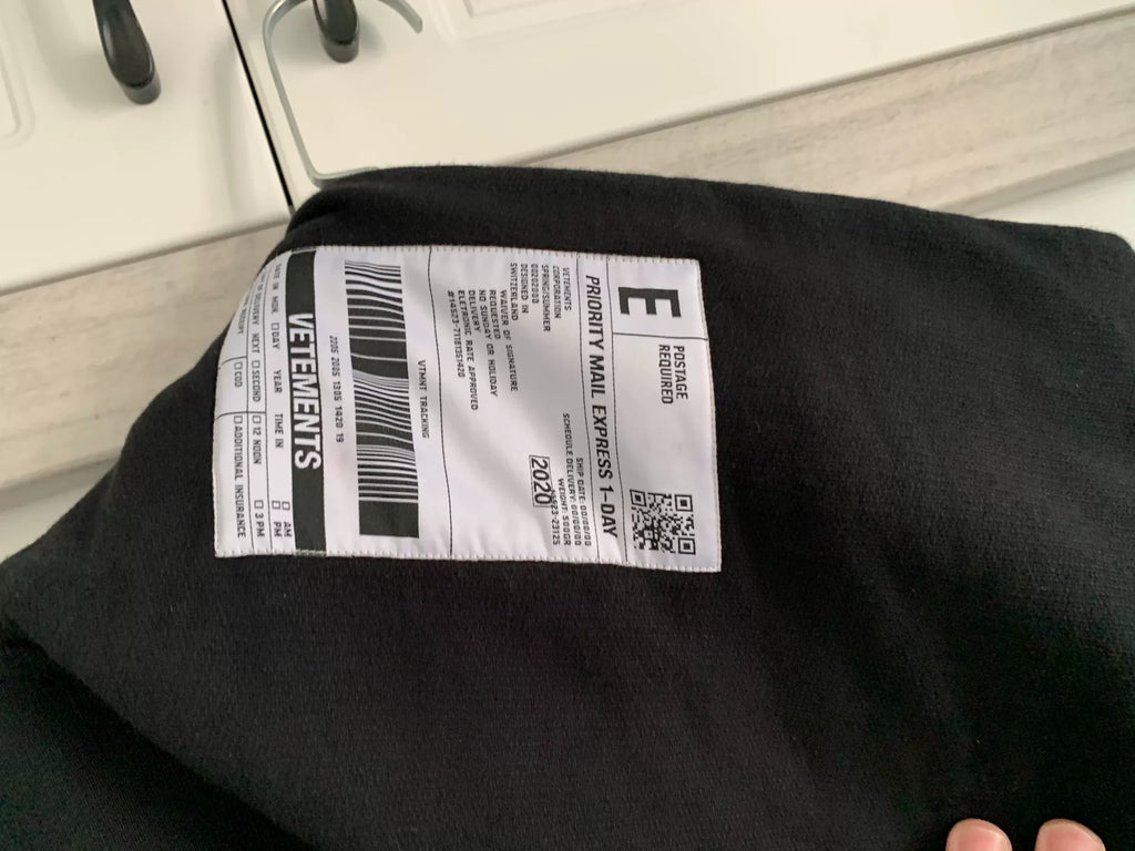 Vetements Logo Sweatshirt
