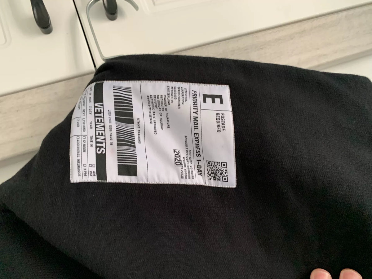 Vetements Logo Sweatshirt