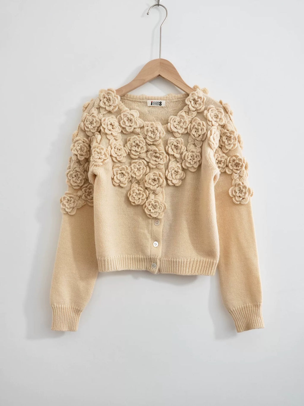 Issey Miyake 80s 3d Rose Cream Knit Sweater - Devines