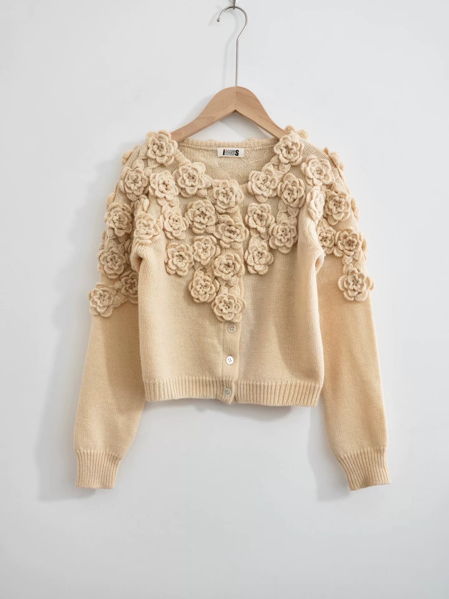 Issey Miyake 80s 3d Rose Cream Knit Sweater - Devines