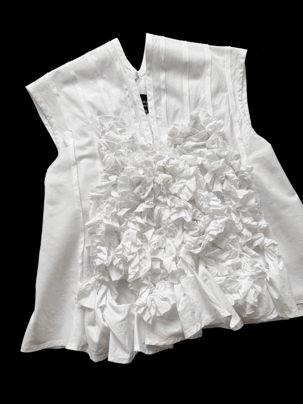 Comme Des Garcons Pleated White Top - Devines