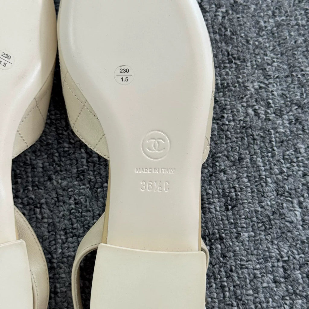 Chanel beige camellia pointed-toe shoes