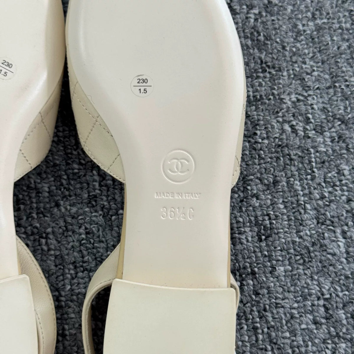Chanel beige camellia pointed-toe shoes