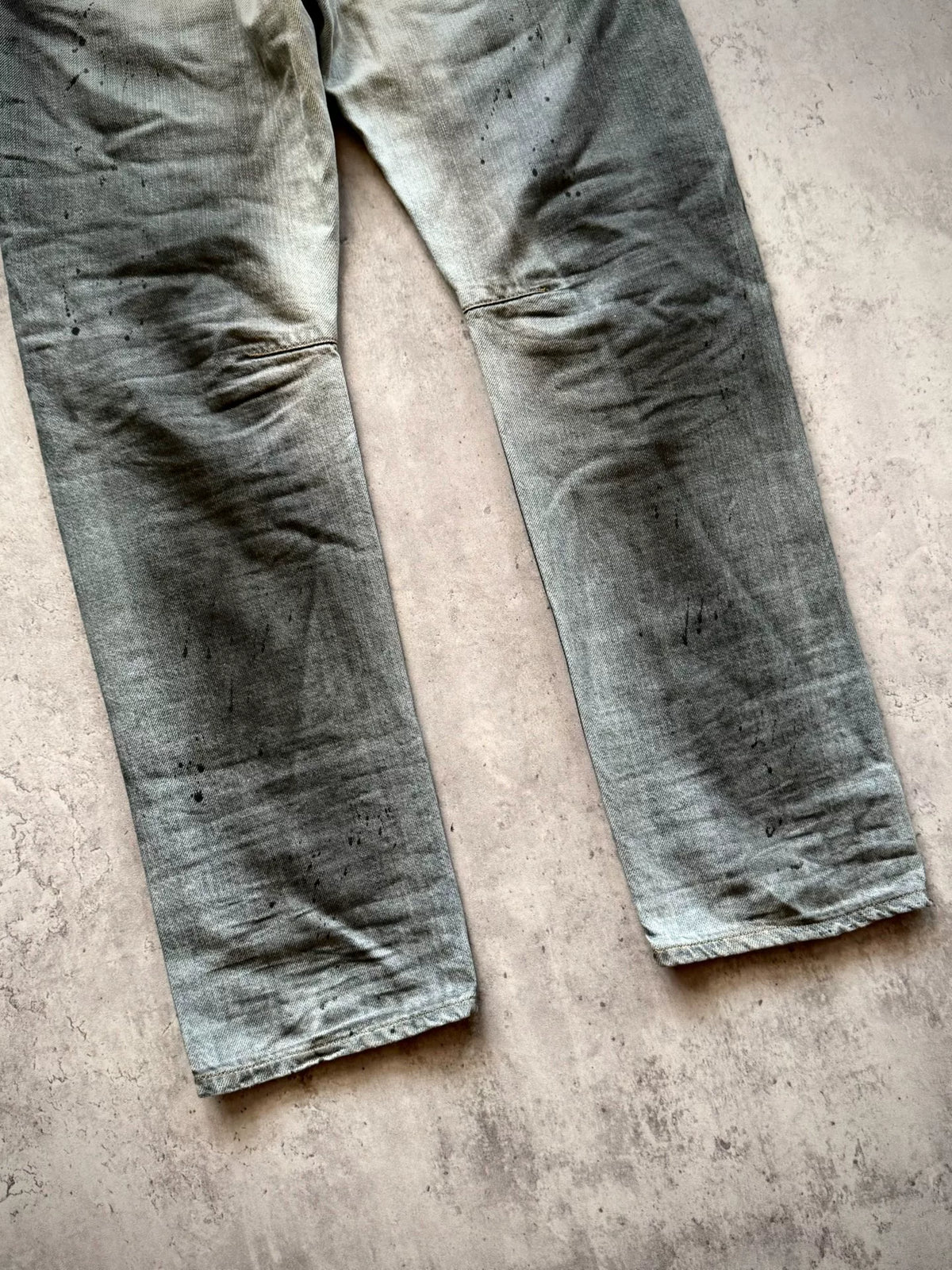 Balmain Paris 11SS Ice Blue Wash Ghost‑claw Oil‑stain Splatter Curved Denim Pants by Christophe Decarnin