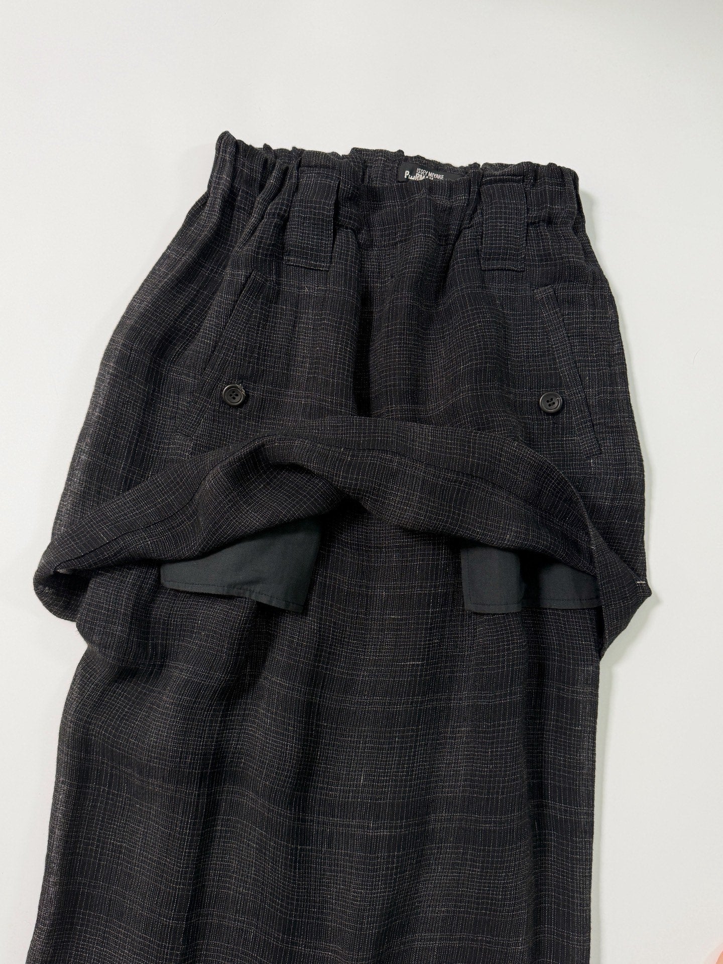Issey Miyake Double-Layer Pure Linen Skirt - Devines
