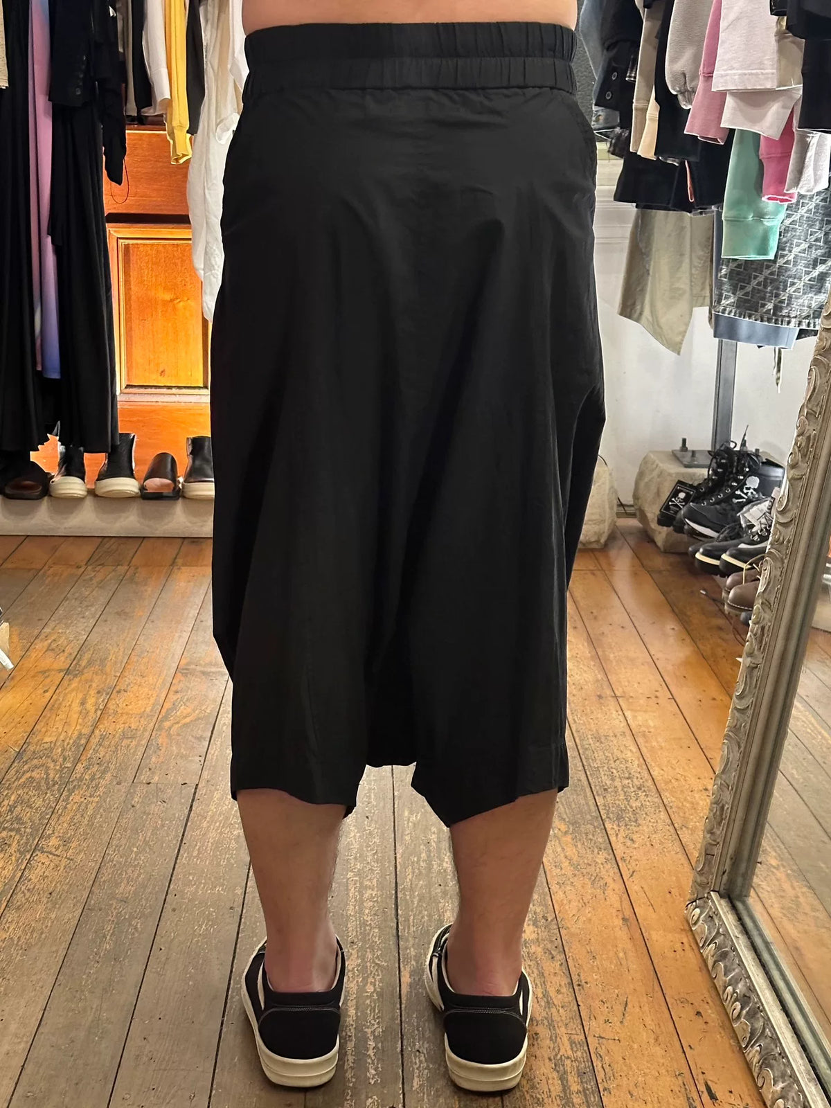 Julius SS16 Black Cotton Viscose Pants