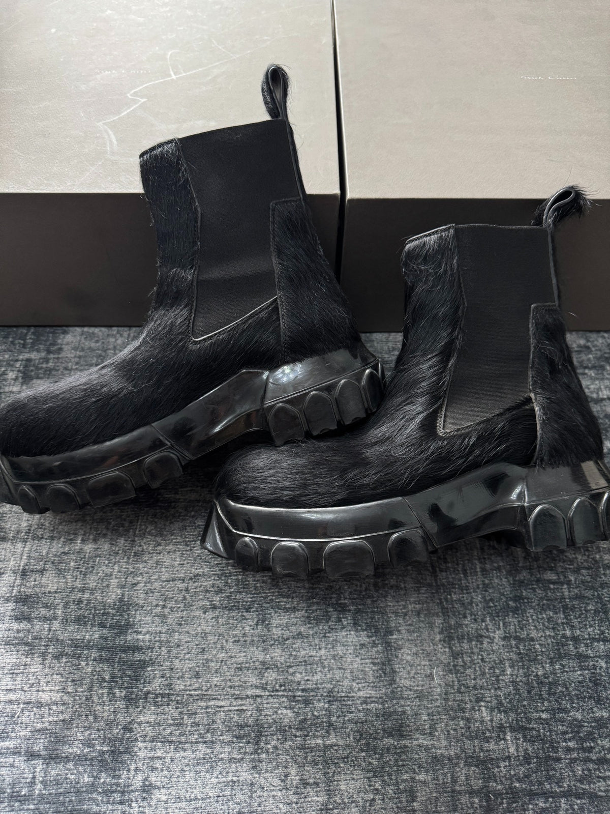 Rick Owens Shorts Bozo Chelsea Fur Boots