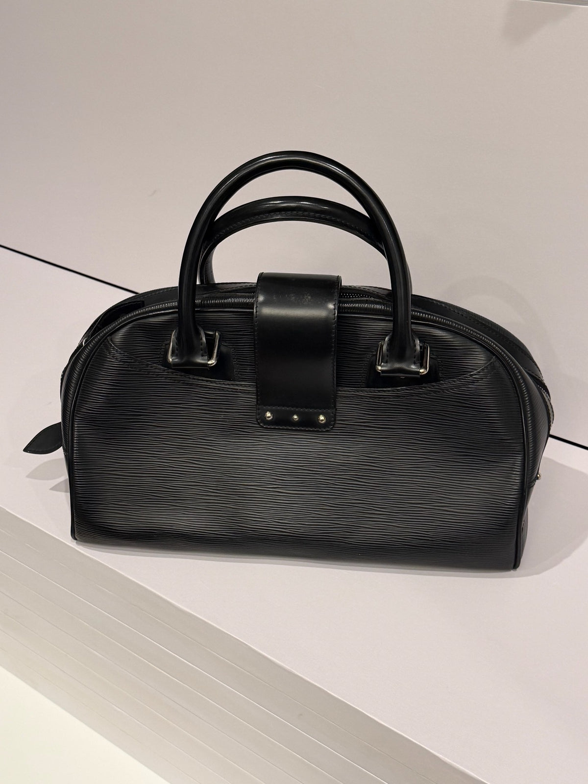 Louis Vuitton Montaigne Tote Bag