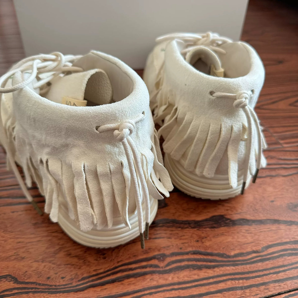 Visvim 23AW Aw Fbt Shaman Folk Fringe White Shoes