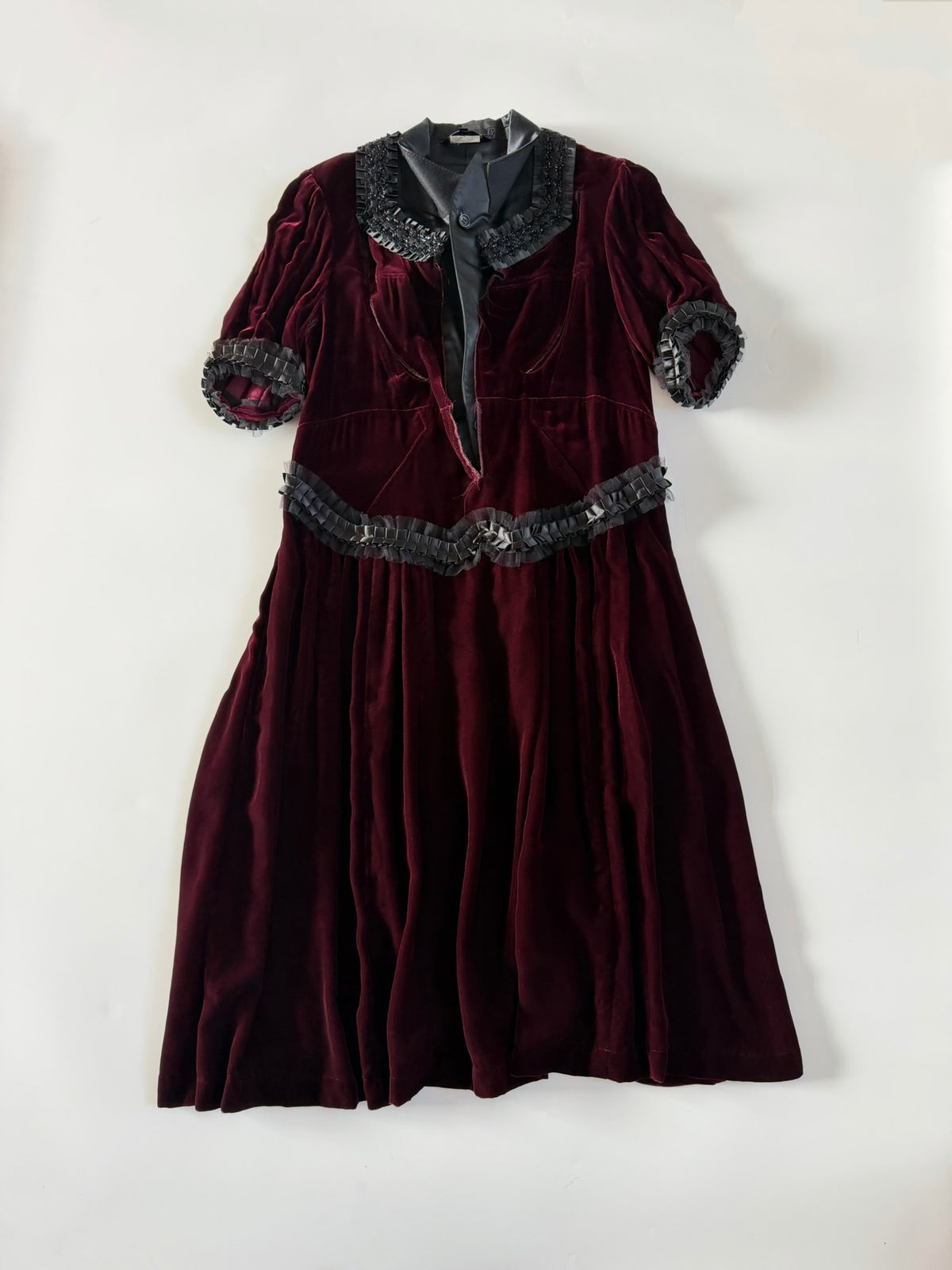Comme Des Garcons Rei Kawakubo 2006 mainline Mask season velvet dress