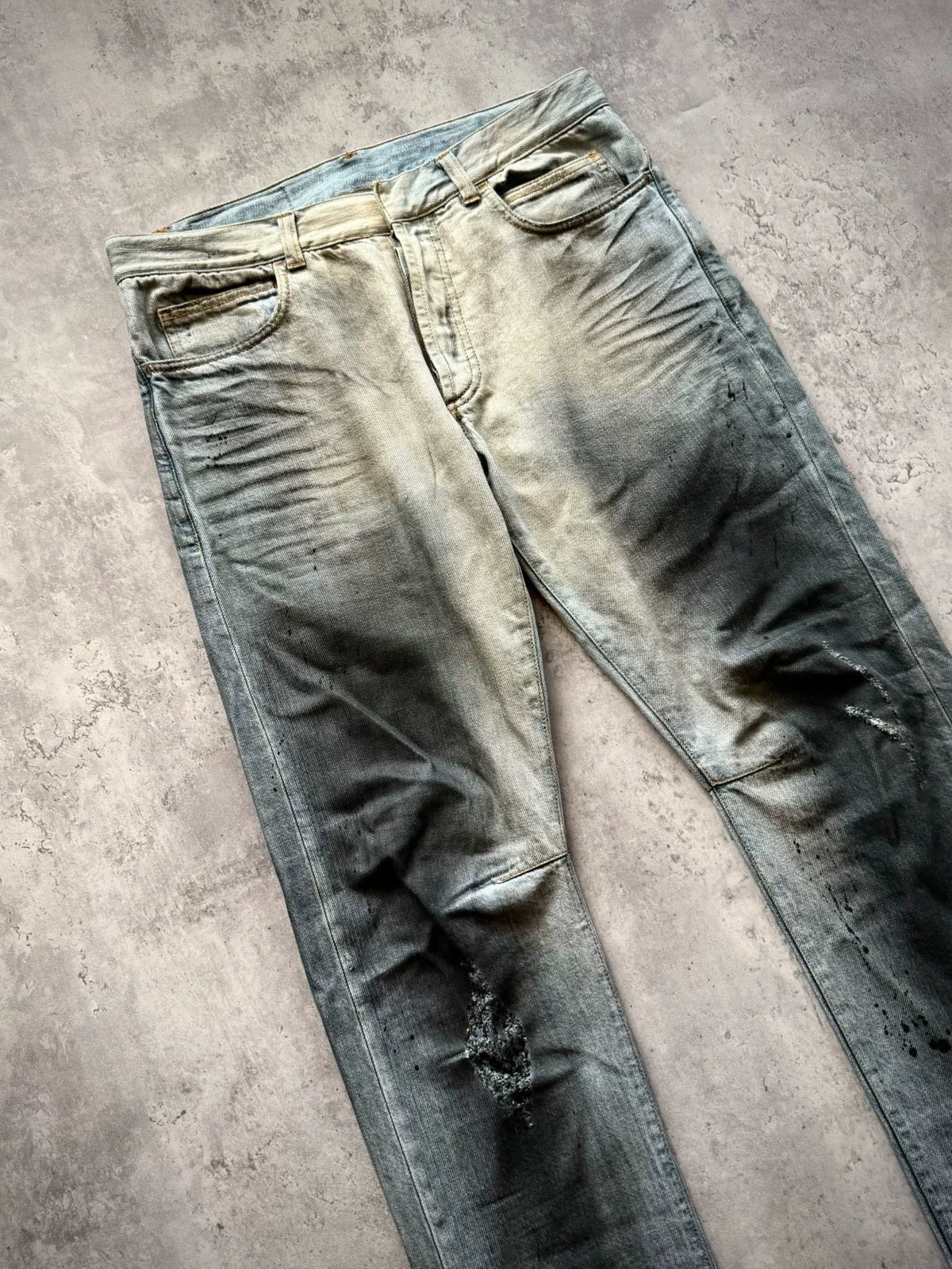 Balmain Paris 11SS Ice Blue Wash Ghost‑claw Oil‑stain Splatter Curved Denim Pants by Christophe Decarnin