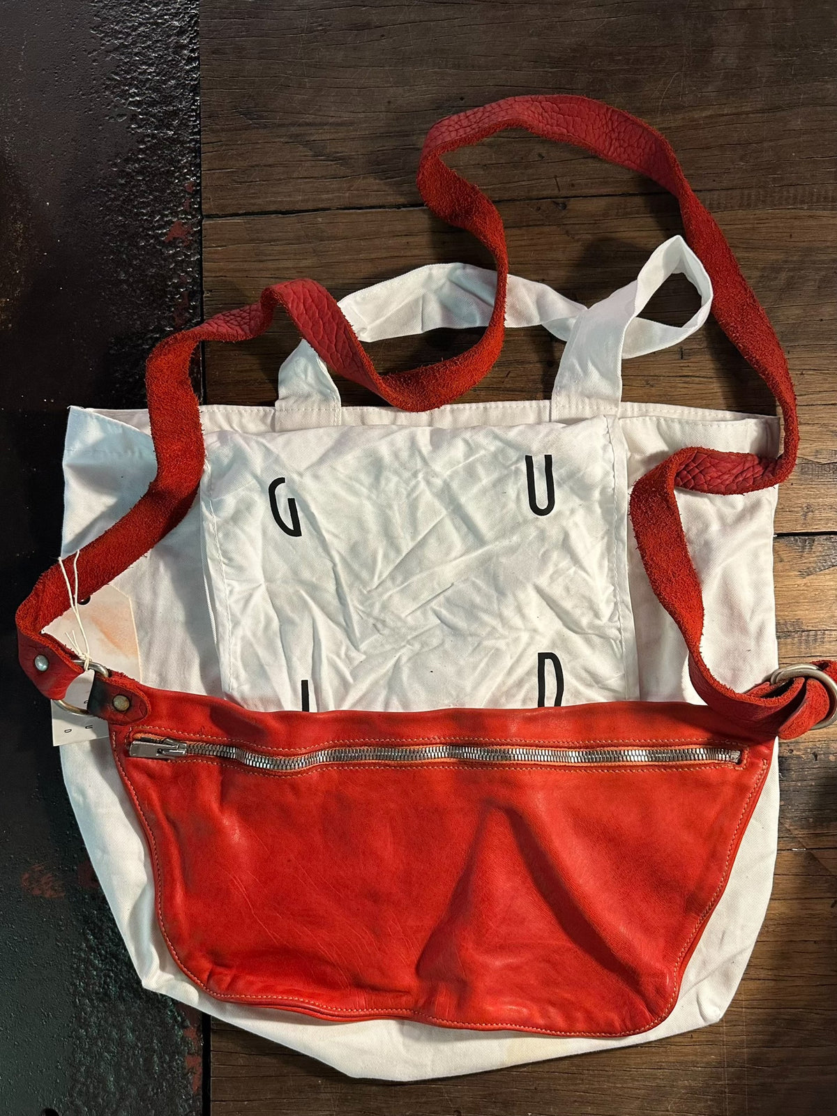 Guidi Red CV24T Q10 Dumpling Clutch