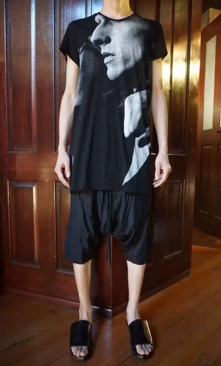 Julius SS16 Black Male Model Print Silk Cotton Short Sleeve Top