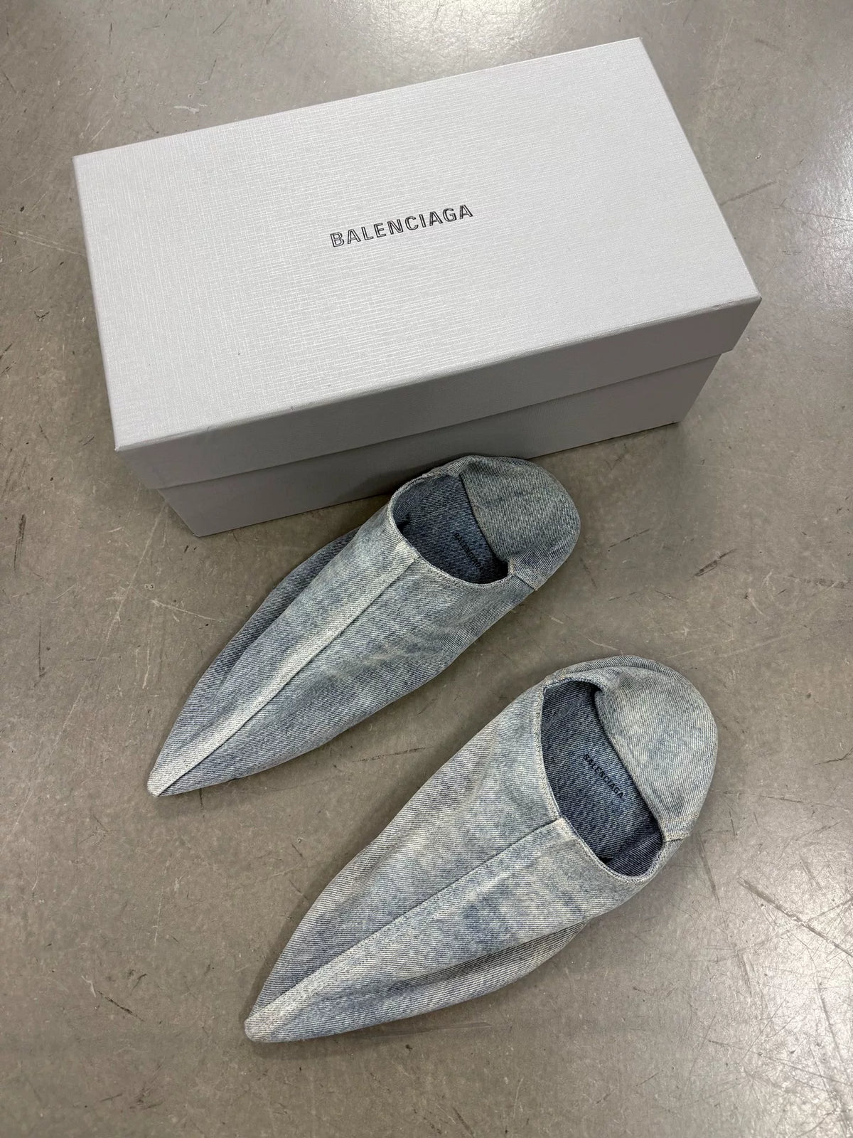 Balenciaga SS24 Mules Wizard Runway Slides
