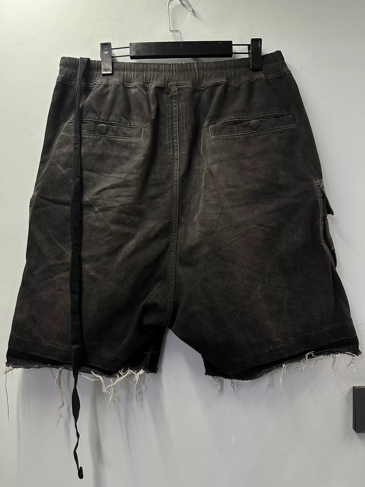 Rick Owens 23SS smoke gray cargo shorts