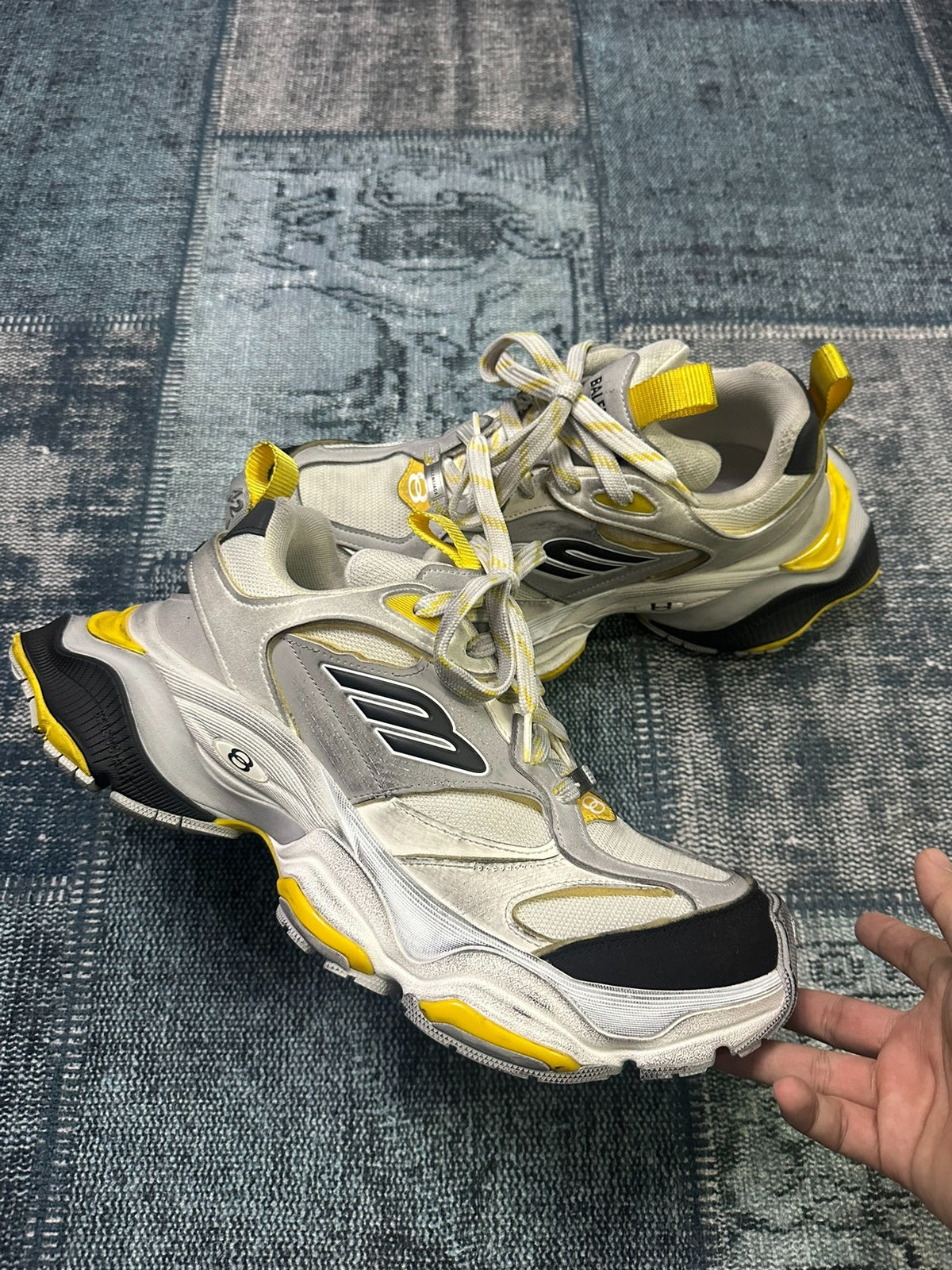Balenciaga cargo silver-white-yellow  Runway Shoes