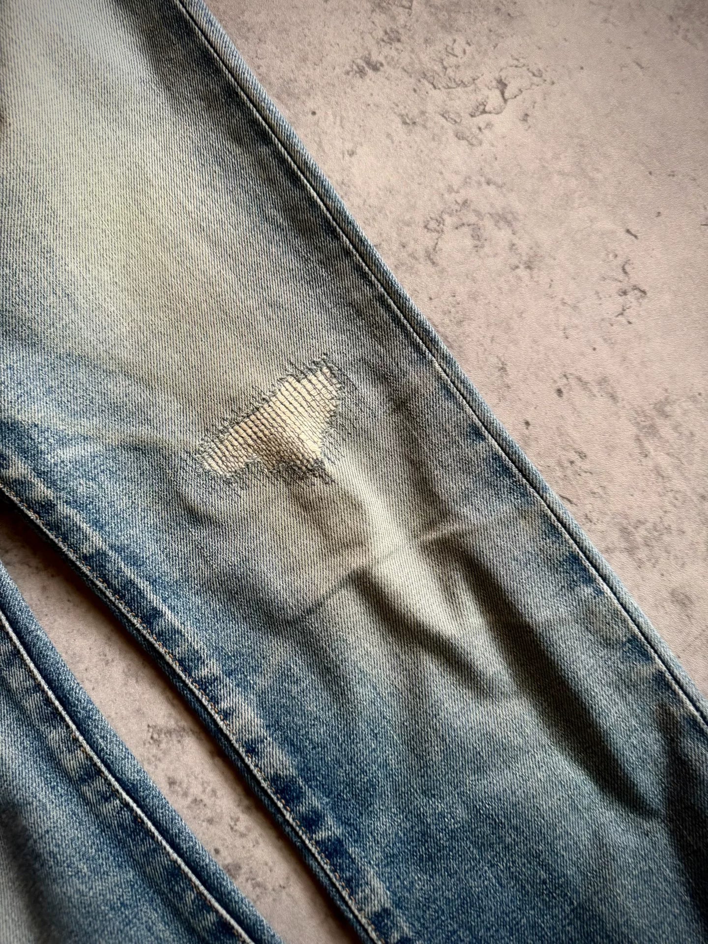Saint Laurent 20SS D02 Blue Washed Distressed Jeans